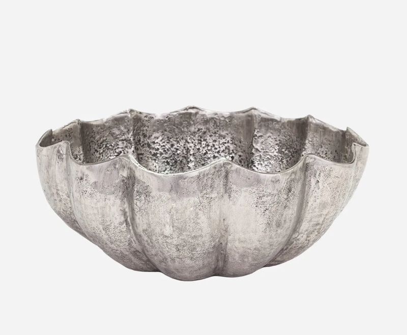 Silver Aluminum Bowl 18" Silver Aluminum Bowl 18"