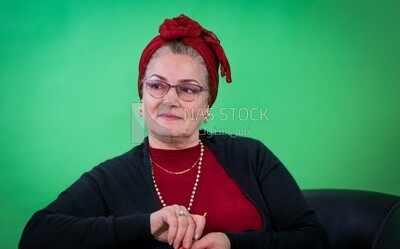 An elderly woman