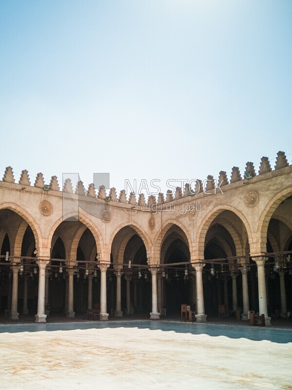 a mosque of sultan hassan in cairo