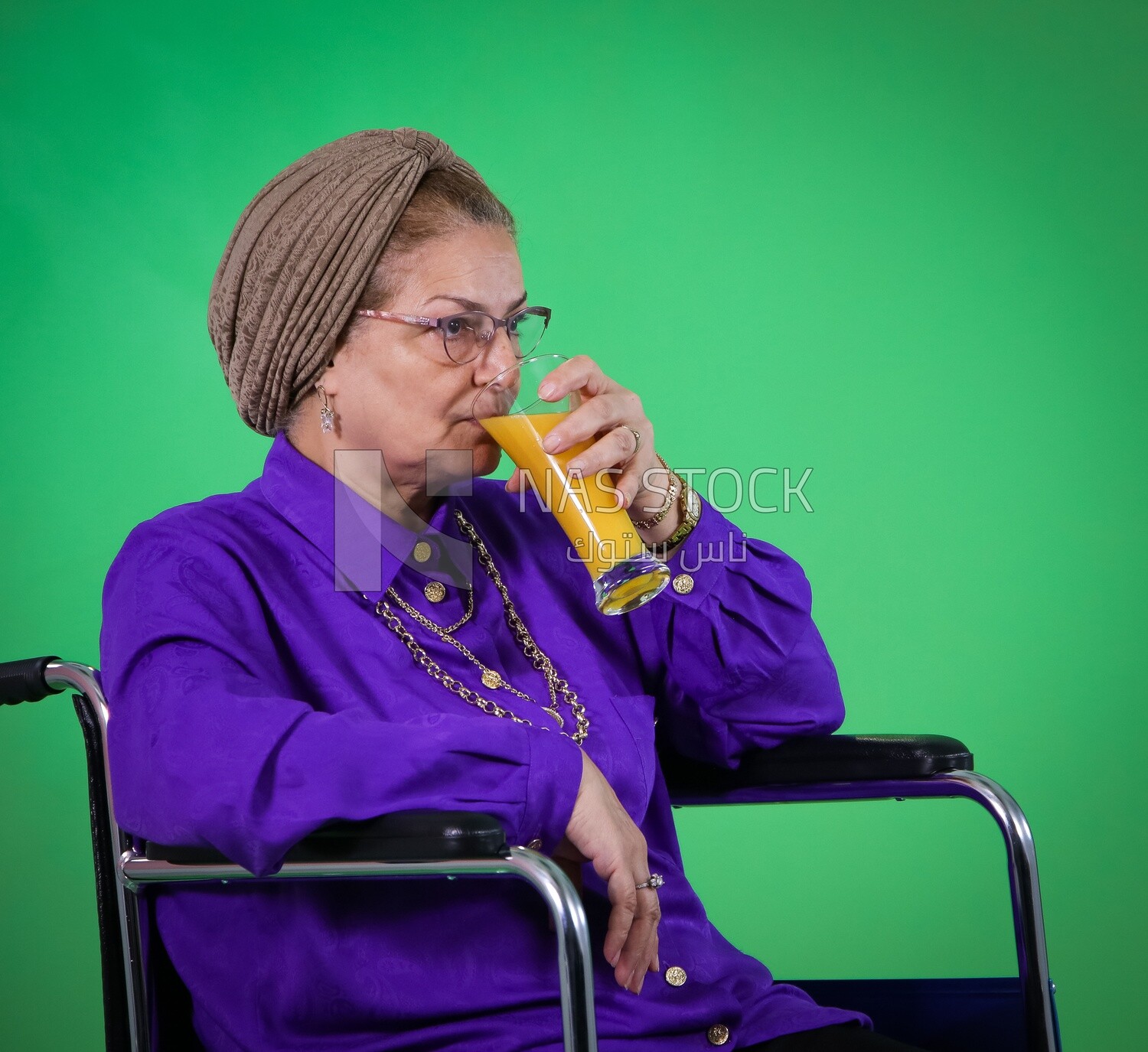 An elderly woman