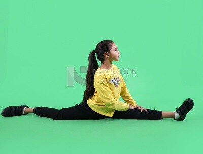A girl playing gymnastics