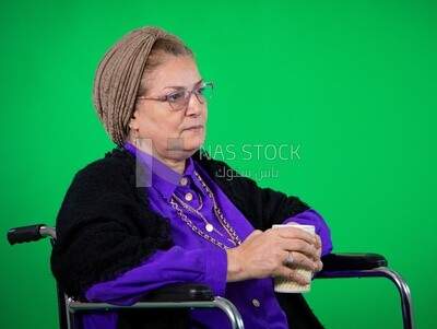 An elderly woman