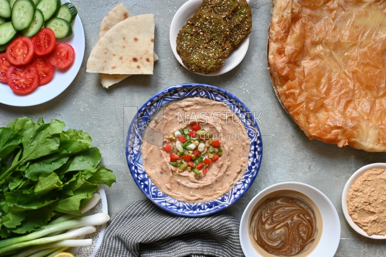 Feeter meshaltet with honey, cheese, and bread