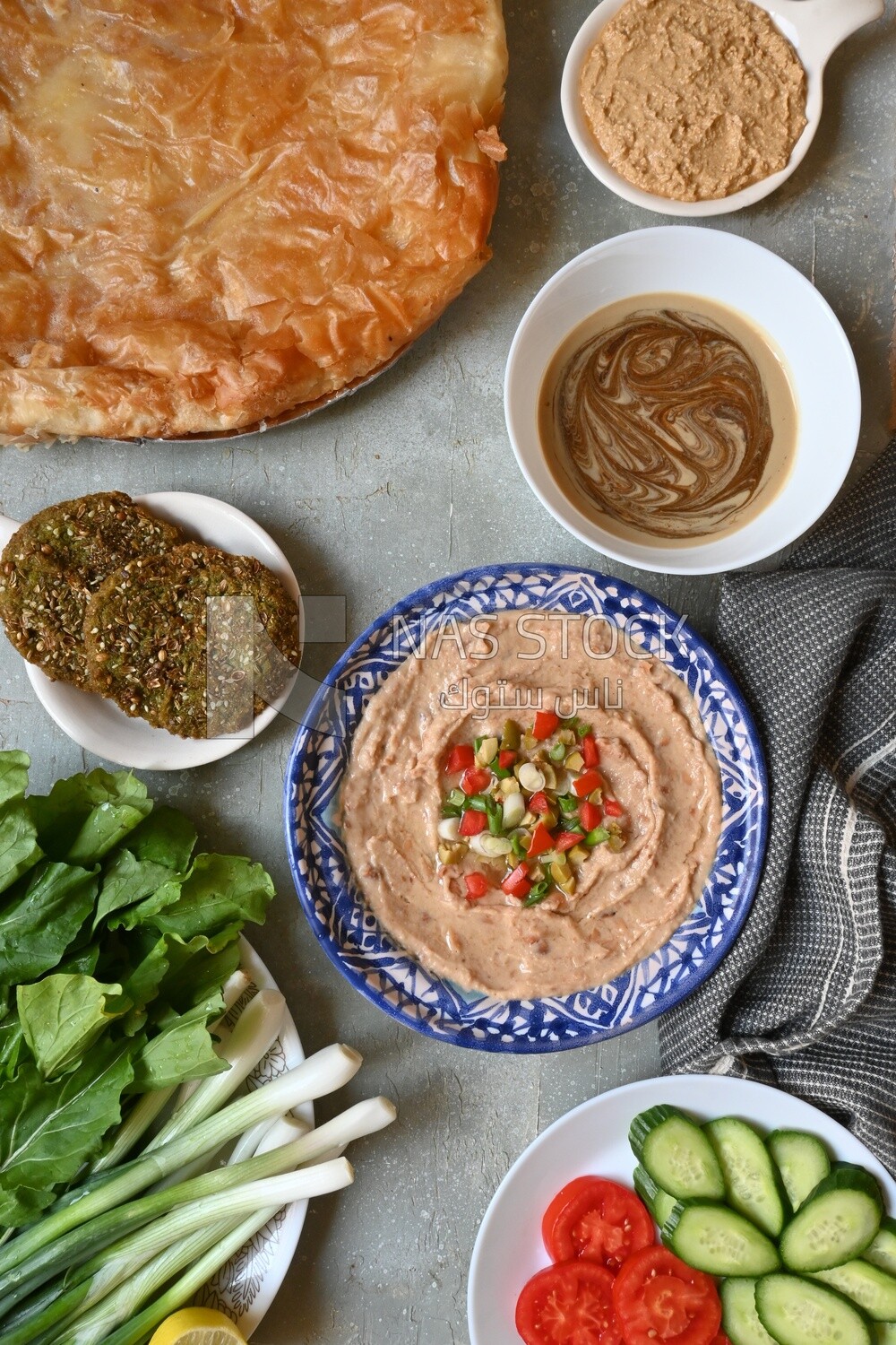 Feeter meshaltet with honey, cheese, and bread