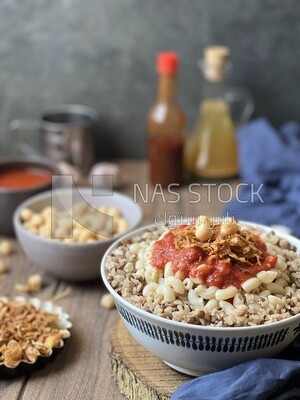 Egyptian koshary dish