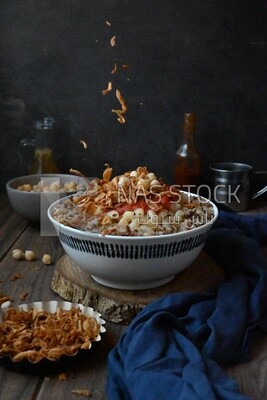 Egyptian koshary dish