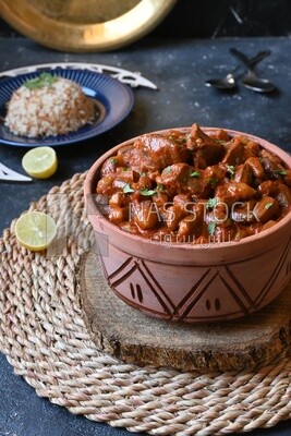 Delicious okra dish with sauce and meat, Plate rice, Arabic meals, recipes and delicious food dishes, delicious meals, delicious food, okra dish