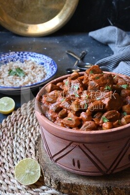 Delicious okra dish with sauce and meat, Plate rice, Arabic meals, recipes and delicious food dishes, delicious meals, delicious food, okra dish
