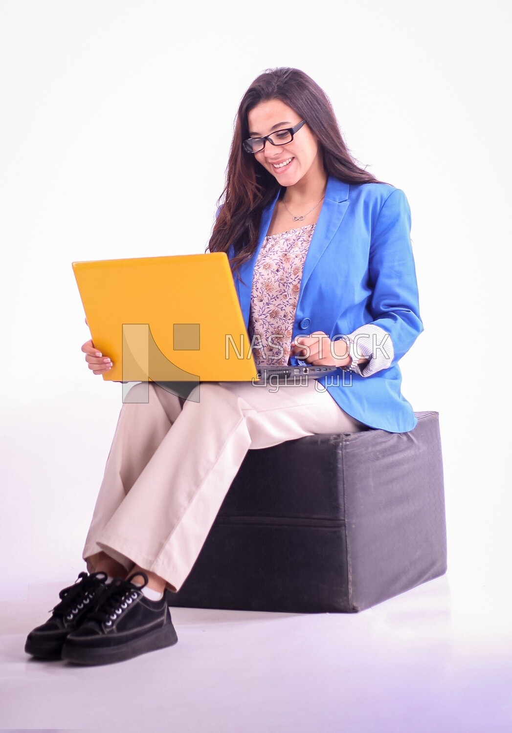 A woman wearing casual clothes