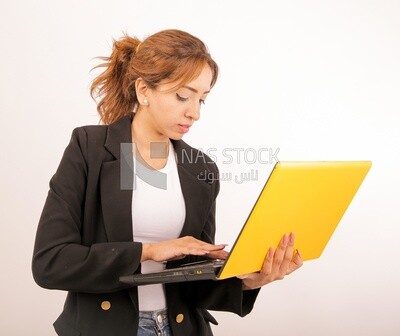 A woman wearing casual clothes