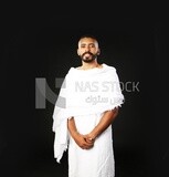 A man wearing an ihram dress