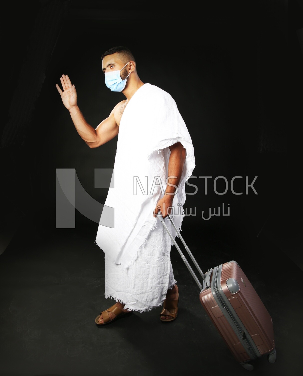 A man wearing an ihram dress