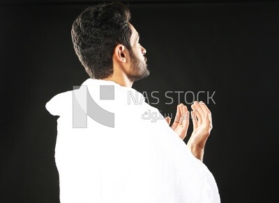 A man wearing an ihram dress