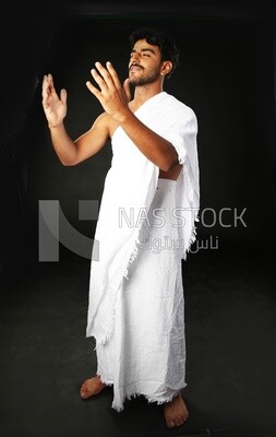 A man wearing an ihram dress
