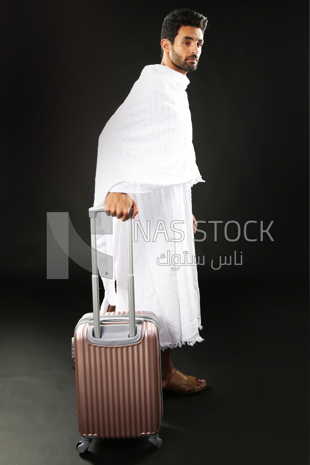 A man wearing an ihram dress