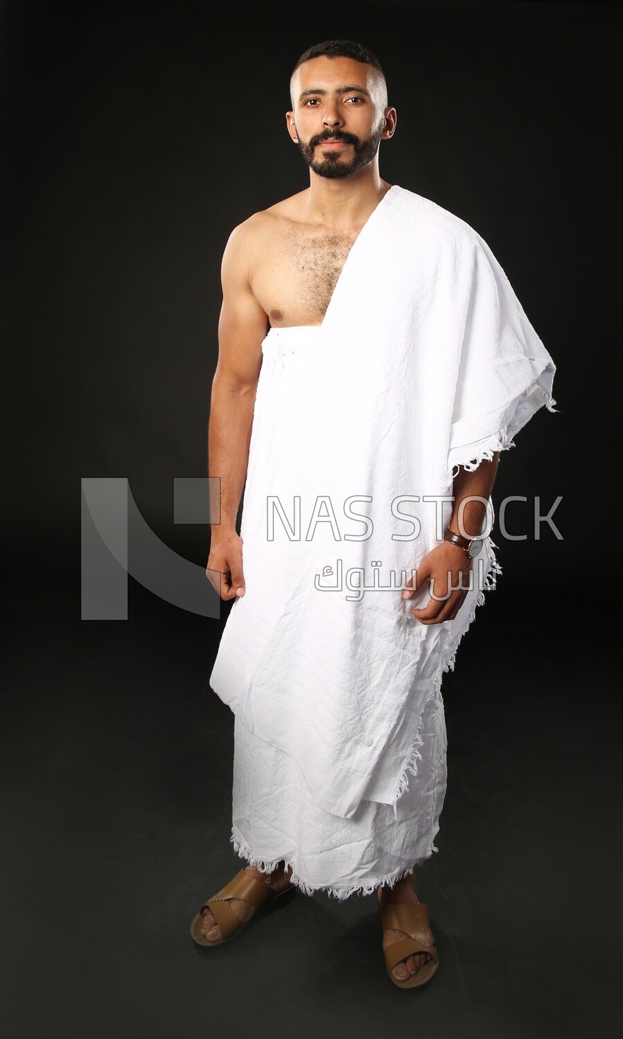 A man wearing an ihram dress