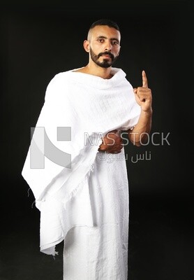 A man wearing an ihram dress