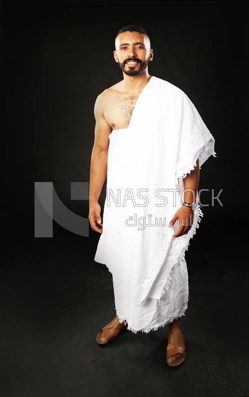 A man wearing an ihram dress