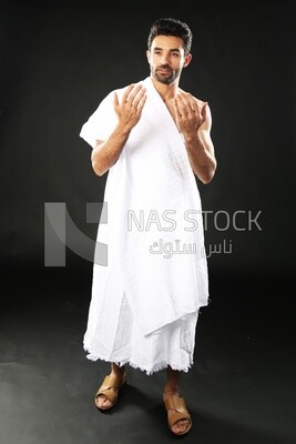 A man wearing an ihram dress