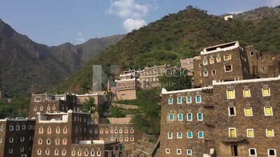 فيديو درون لقرية رجال الماء التراثية ، متحف رجال الماء ، محافظة رجال الماء في عسير ، المملكة العربية السعودية ، السياحة السعودية ، تراث عسير