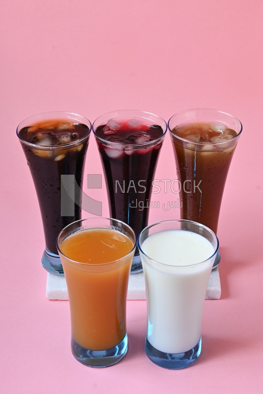 Five cups of Arabian juice served in the holy month of Ramadan, carob, hibiscus, Ramadan drinks, Ramadan Juices