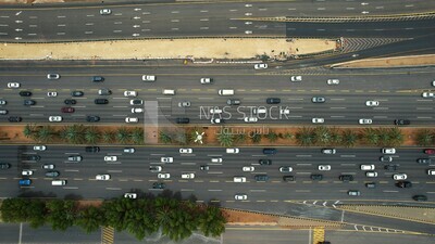 drone footage of streets and roads of the city of Riyadh, Saudi Arabia, towers and skyscrapers, Riyadh Towers, famous Riyadh landmarks.4K
