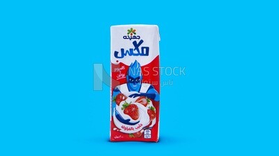 زجاجة عصير حليب جهينة بالفراولة