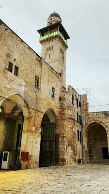فيديو درون لمئذنة قبة الصخرة في القدس ، فلسطين ، تاريخ فلسطين ، السياحة في فلسطين ، المناظر الطبيعية