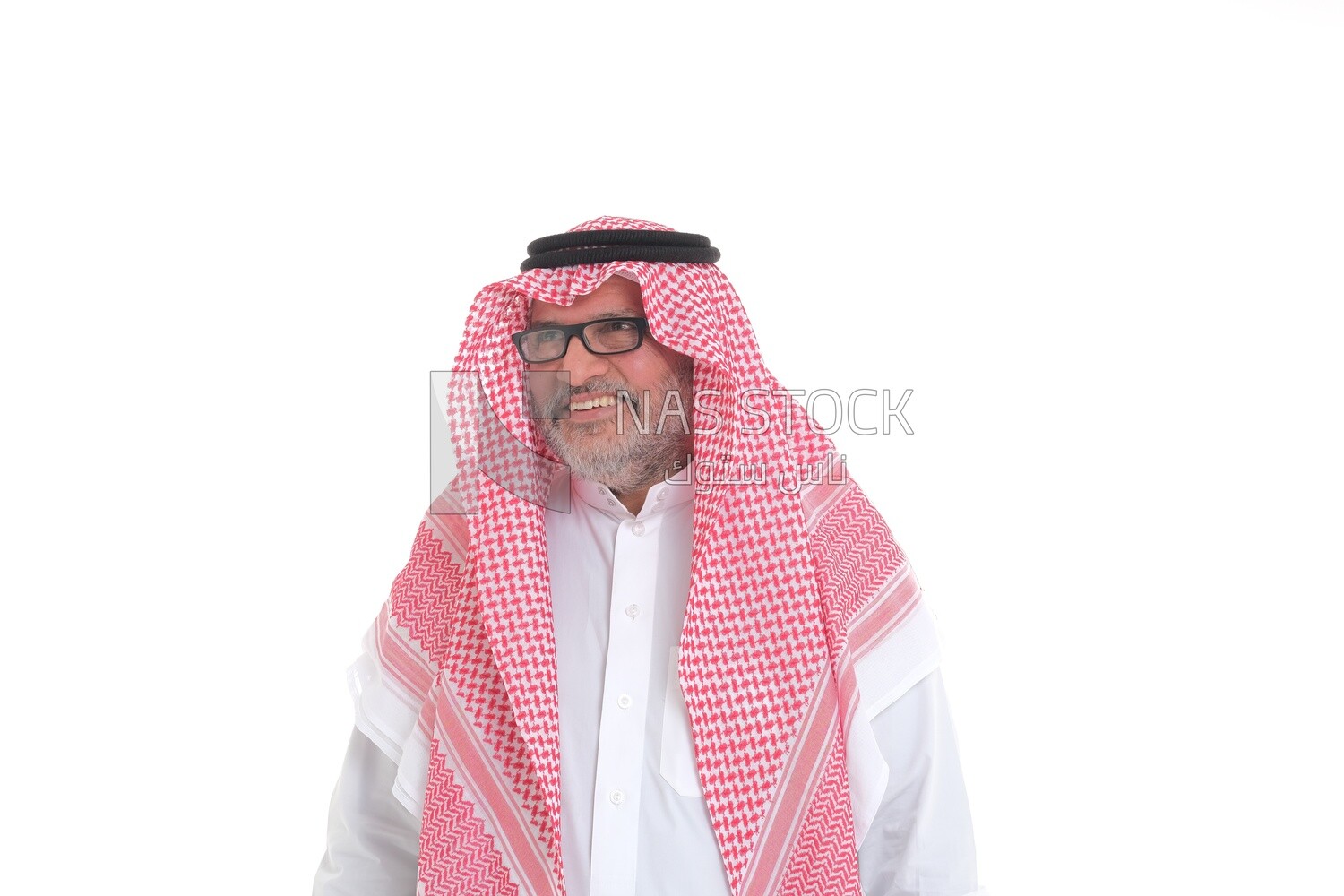 close-up of a Saudi man in traditional Saudi dress, wearing glasses, Saudi model, white background