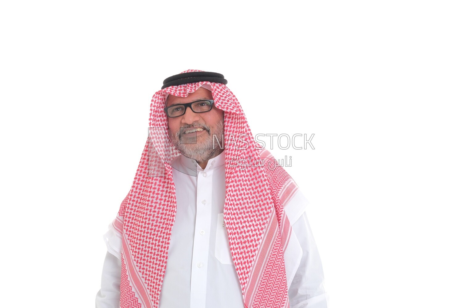 close-up of a Saudi man in traditional Saudi dress, wearing glasses, Saudi model, white background