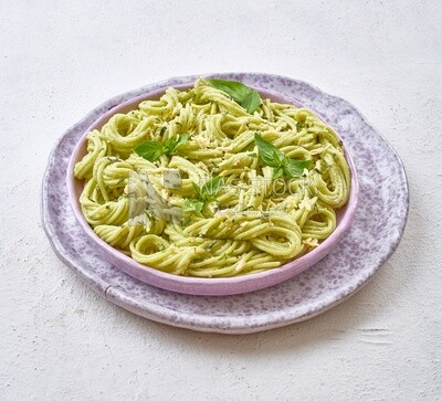 pesto pasta with basil