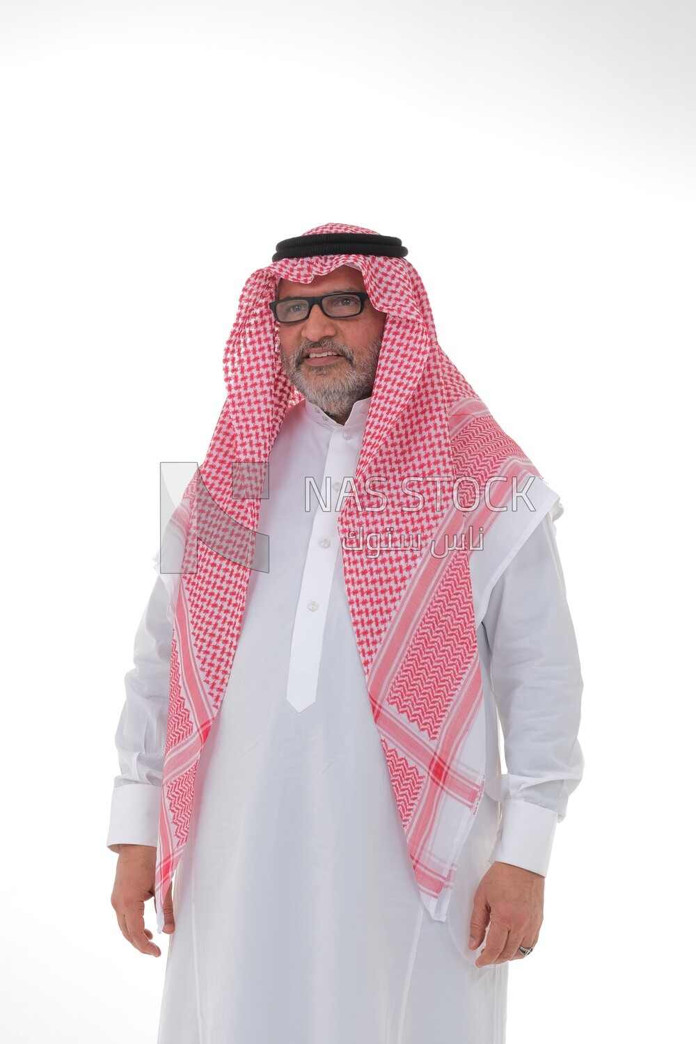 close-up of a Saudi man in traditional Saudi dress, wearing glasses, Saudi model, white background