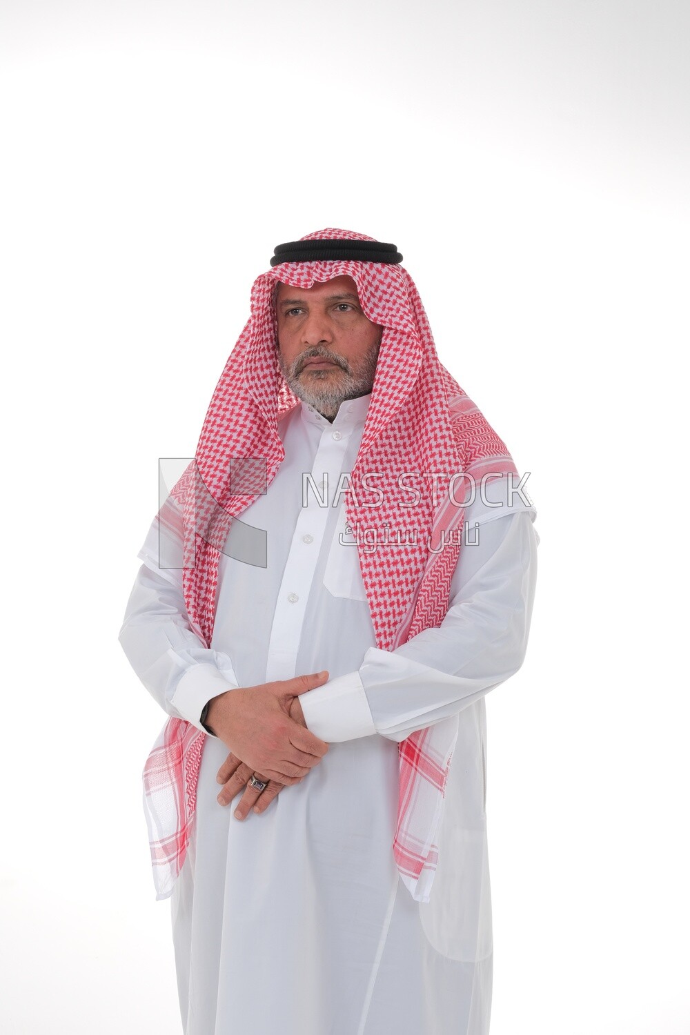 close-up of a Saudi man in traditional Saudi dress, Saudi model, white background