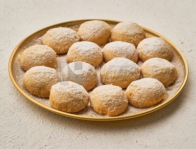 kahk el Eid dish on a solid background