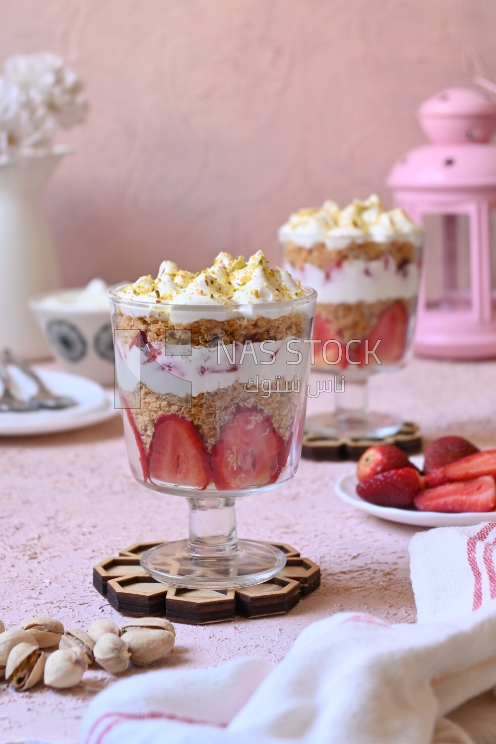 Kunafa with strawberries