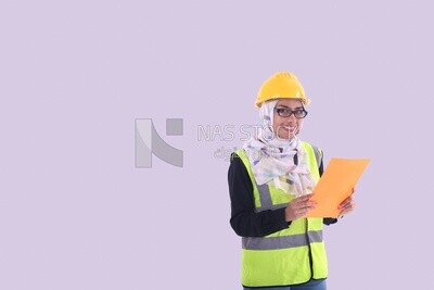 An engineer woman with hijab
