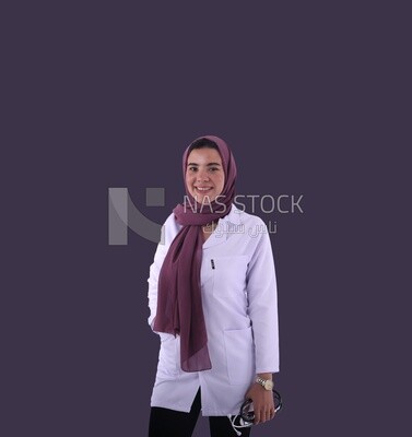 A woman doctor wearing a hijab