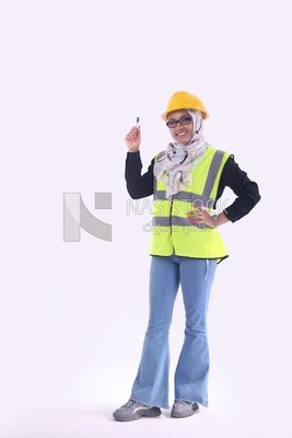 An engineer woman with hijab