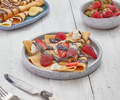 Strawberry crepe with chocolate