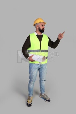 construction engineer with construction maps