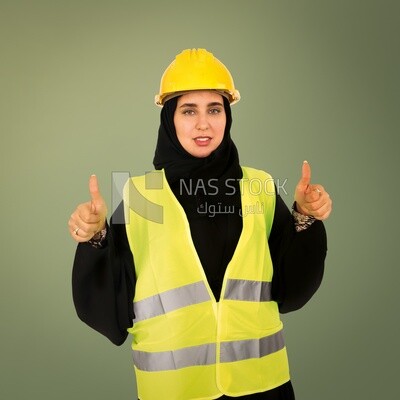مهندسة سعودية
