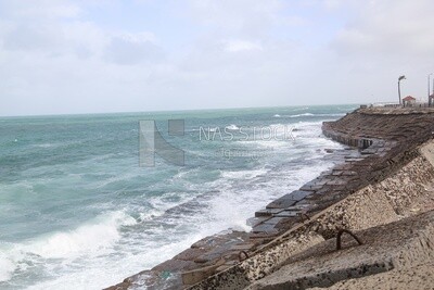 Waves hitting rocks