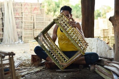 Egyptian craftsman working in the wicker industry