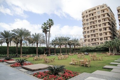 AU GARDEN
