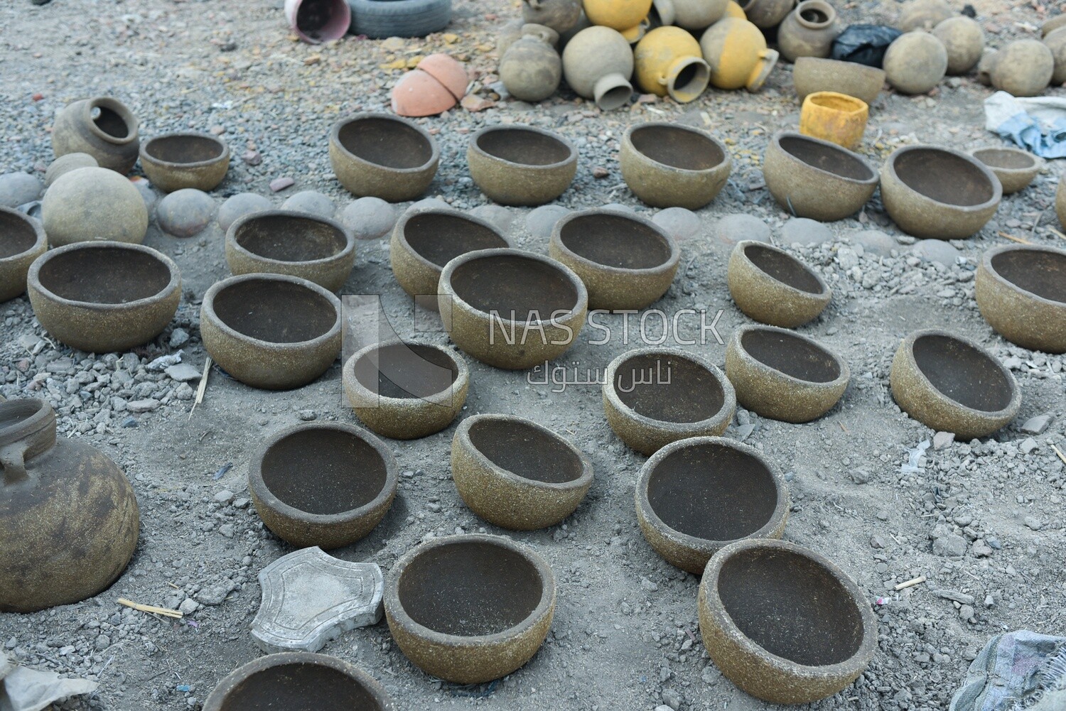 A set of pottery dishes