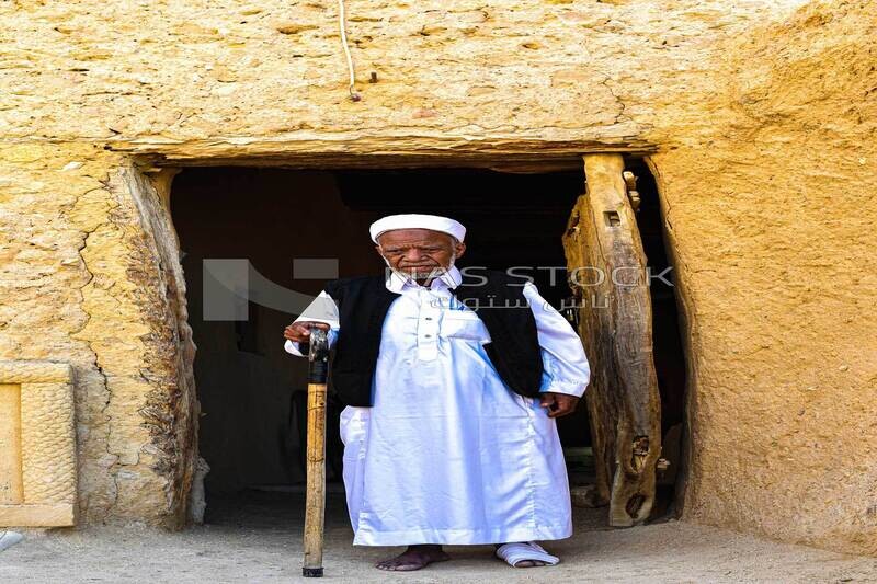 An old man in arab clothes