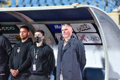 Football team coaches