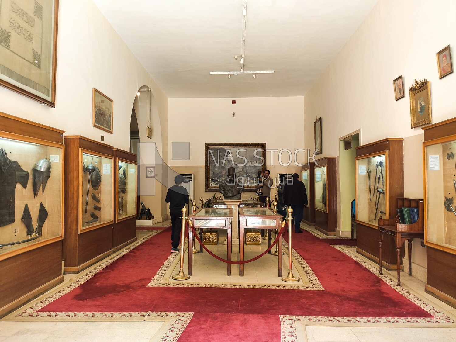 People inside abdeen palace