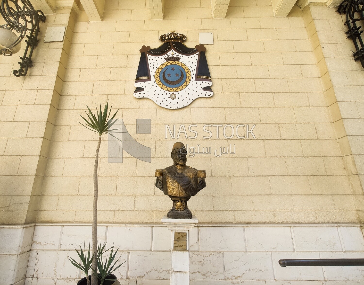 Statue of khedive Ismail in abdeen palace, abdeen palace