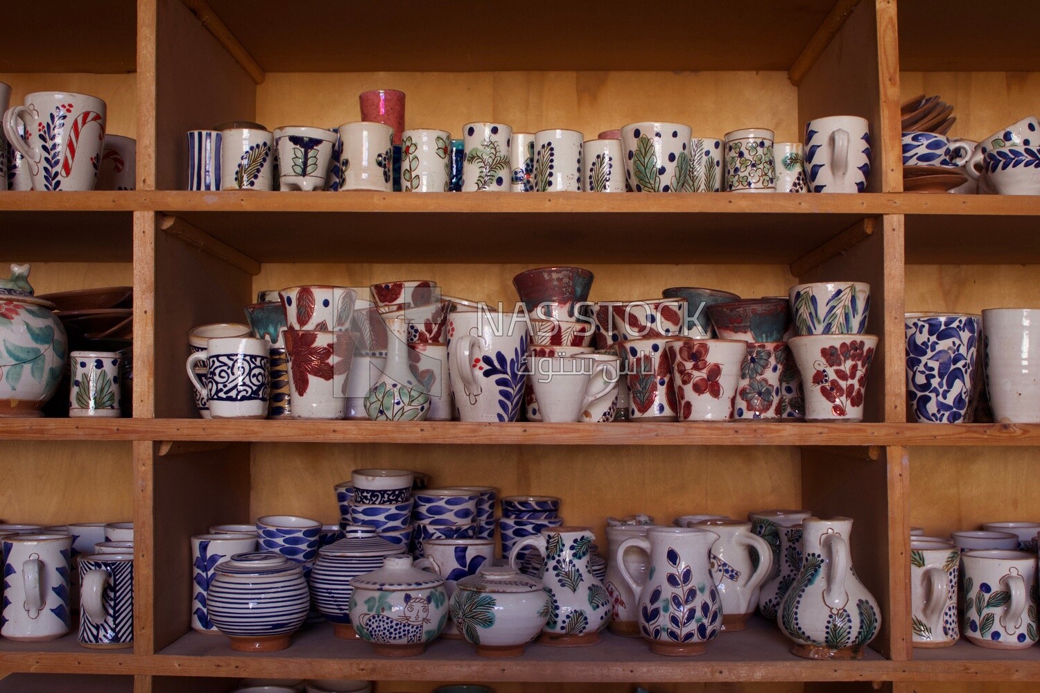 Cups &amp; mugs made of porcelain